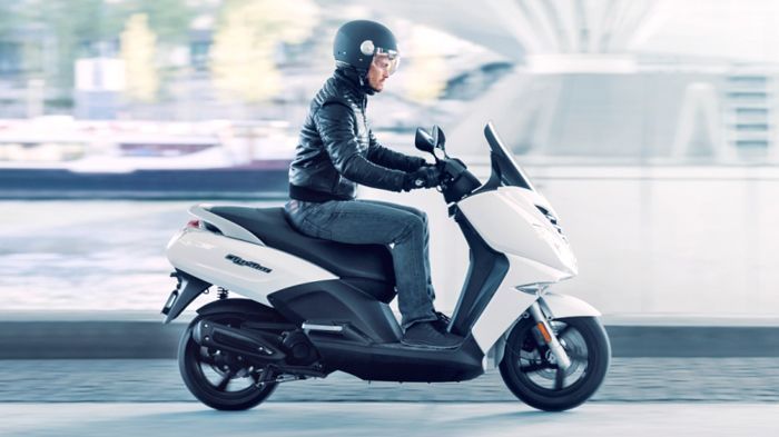 Έφτασε και στη χώρα μας το Peugeot Citystar 150, με ικανούς χώρους, πολυτέλεια M Έφτασε και στη χώρα μας το Peugeot Citystar 150, με ικανούς χώρους, πολυτέλεια Maxi Scooter, αλλά και μεγάλη ευελιξία για τις αστικές μάχες.